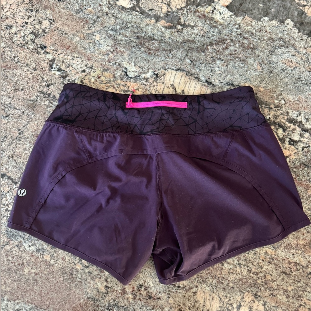 Run speed Lululemon short 2.5 in purple